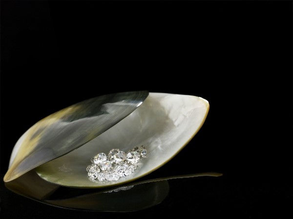 产品钻石品质软文(钻石的产品塑造和寓意)